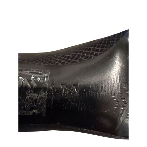 Kenneth Cole New York Women's Black Snake Print Peep Toe Pumps Size 8 - Picture 9 of 12